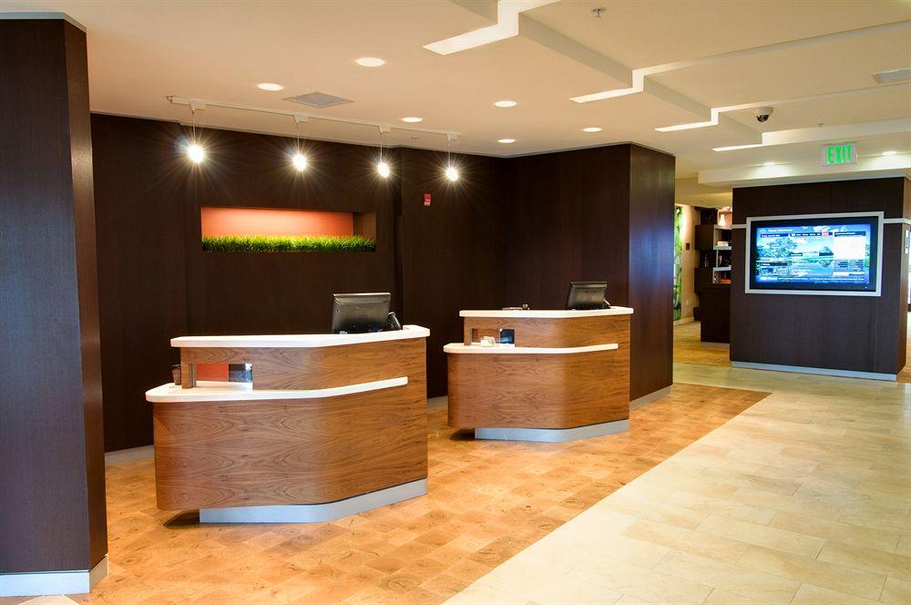 Hotel Courtyard By Marriott Waldorf Exterior foto