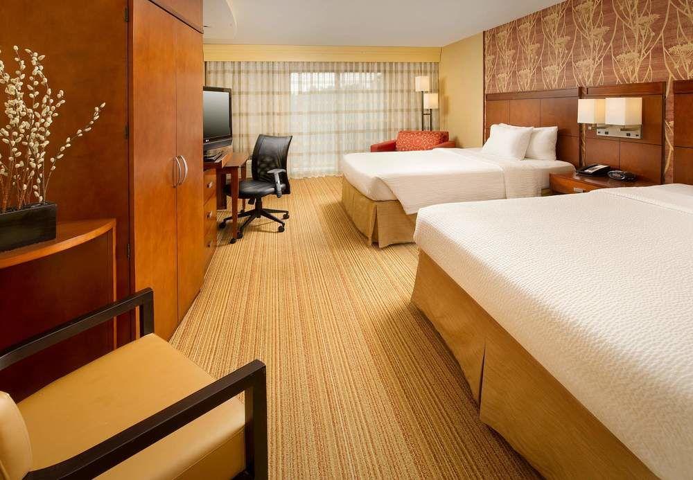 Hotel Courtyard By Marriott Waldorf Exterior foto